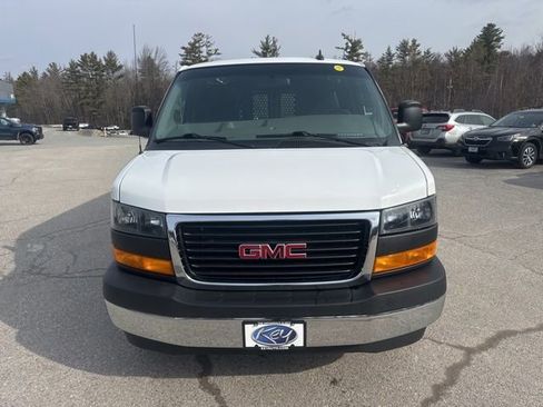 Used 2024 GMC Savana 2500 w/ Driver Convenience Package image 2