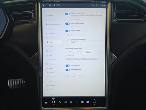 Used 2016 Tesla Model S P85D image 25