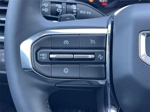 New 2025 GMC Acadia Elevation image 13