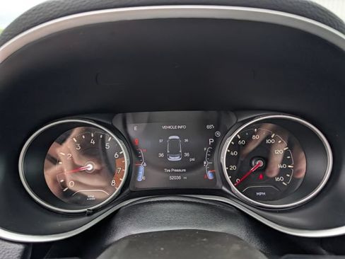 Used 2019 Jeep Compass Limited AWD/4WD image 21
