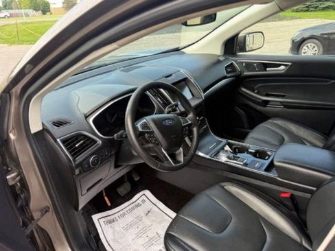 Used 2019 Ford Edge Titanium w/ Cold Weather Package AWD/4WD image 12