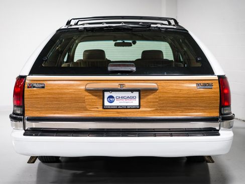 Used 1996 Buick Roadmaster Estate RWD image 4