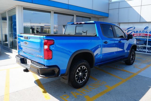 Used 2023 Chevrolet Silverado 1500 ZR2 w/ Technology Package AWD/4WD image 34