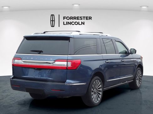 Used 2019 Lincoln Navigator L Reserve w/ Cargo Package image 3