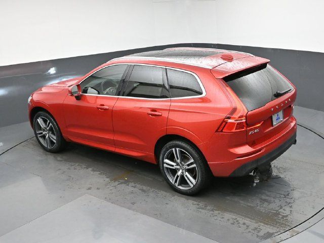 Used 2019 Volvo XC60 T5 Momentum w/ Multimedia Package FWD image 45