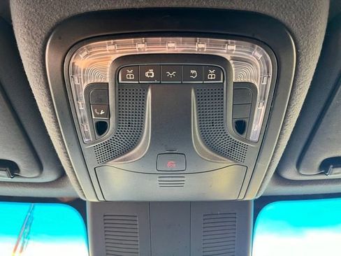 Used 2024 Mercedes-Benz Sprinter 2500 image 31
