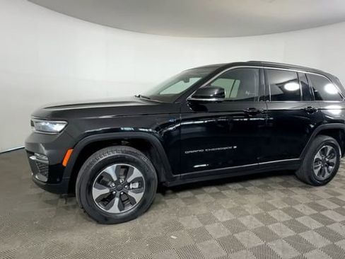 Used 2023 Jeep Grand Cherokee 4WD 4xe w/ Luxury Tech Group II image 13