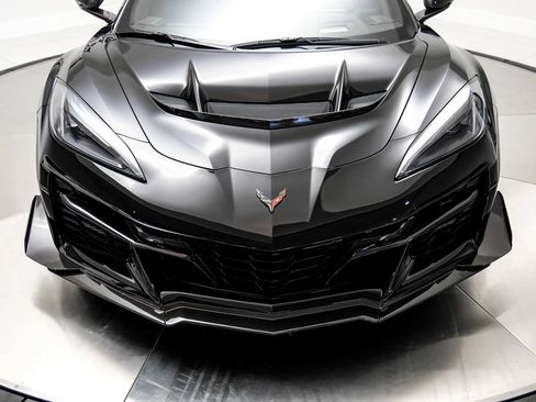 Used 2026 Chevrolet Corvette ZR1 w/ ZR1 Carbon Fiber Aero Package RWD image 60