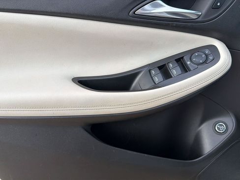 Used 2023 Buick Encore GX Select FWD image 21