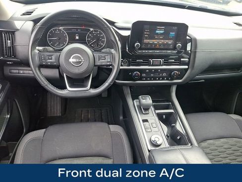 Used 2022 Nissan Pathfinder SV AWD/4WD image 3