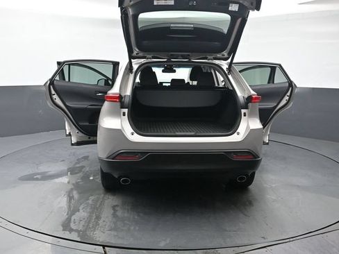 Used 2024 Toyota Venza LE AWD/4WD image 53