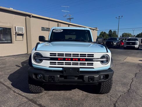 Used 2024 Ford Bronco Heritage Edition AWD/4WD image 3