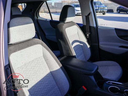 Used 2023 Chevrolet Equinox LS w/ LPO, Floor Liner Package image 16