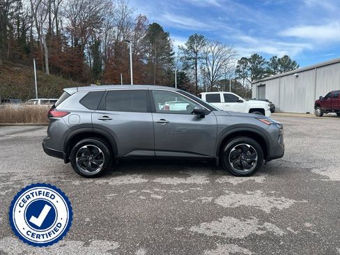Certified 2024 Nissan Rogue SV image 2