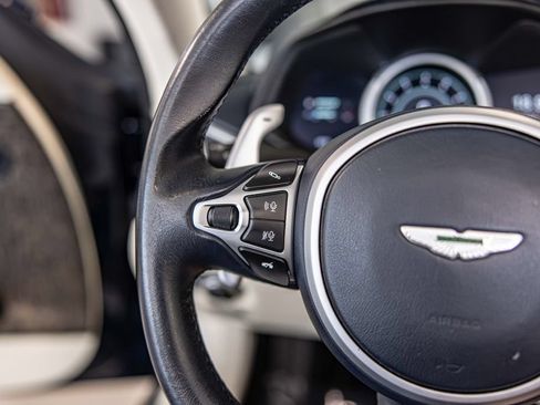 Used 2019 Aston Martin DB11 Volante RWD image 24