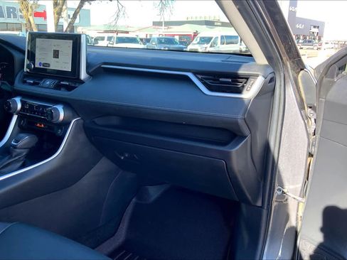 Used 2024 Toyota RAV4 XLE Premium image 18