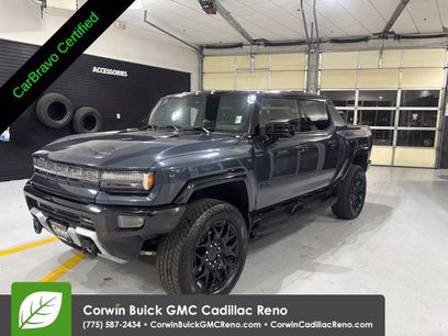 Certified 2026 GMC Hummer EV 4x4 Crew Cab w/ LPO, Dark Essentials Package