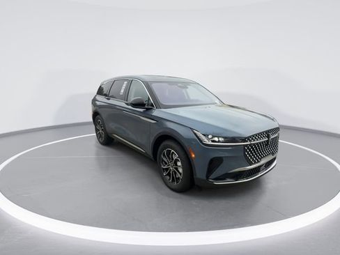 New 2026 Lincoln Nautilus Premier w/ Equipment Group 102A image 2