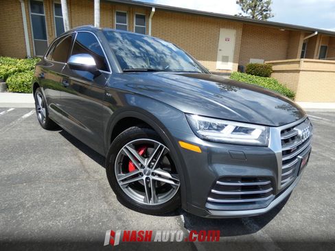 Used 2018 Audi SQ5 Premium Plus w/ S Sport Package AWD/4WD image 6