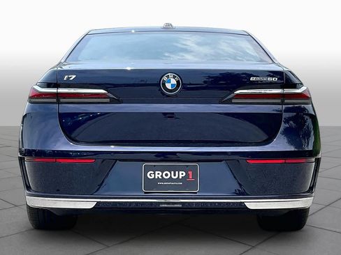 Used 2026 BMW i7 eDrive50 w/ Executive Package RWD image 4