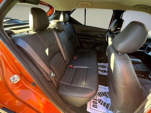 Used 2019 Nissan Kicks SR w/ SR Premium Package image 23