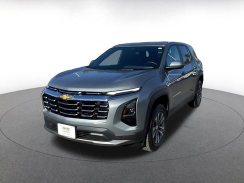 Used 2025 Chevrolet Equinox LT image 7
