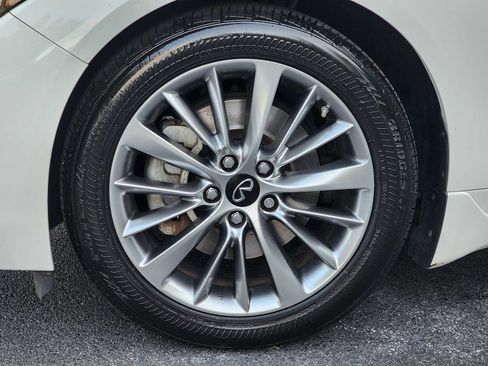 Used 2022 INFINITI Q50 Luxe w/ Cargo Package image 6