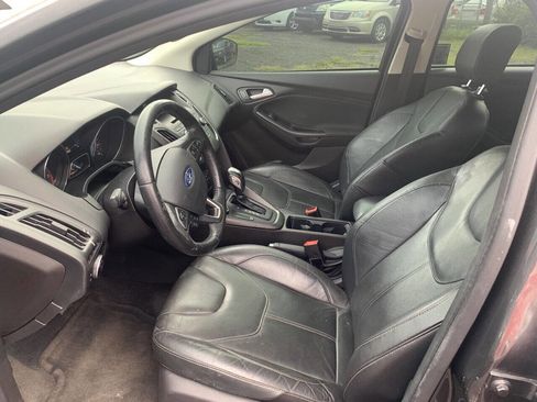 Used 2016 Ford Focus SE w/ Equipment Group 201A image 8