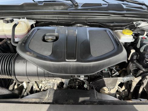 Used 2025 RAM 1500 Warlock AWD/4WD image 33