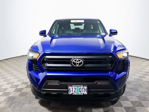 Certified 2025 Toyota Tacoma SR5 AWD/4WD image 2
