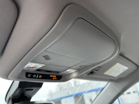 Used 2024 Chevrolet Equinox LS w/ LS Convenience Package AWD/4WD image 32