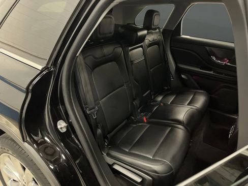 Used 2022 Lincoln Corsair AWD w/ Premium Package image 35