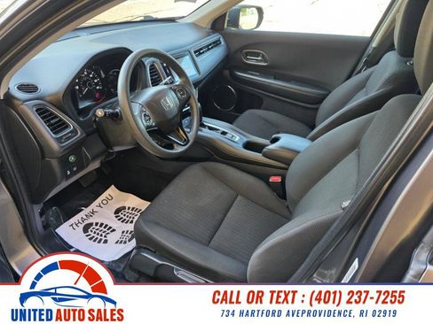 Used 2017 Honda HR-V EX image 9