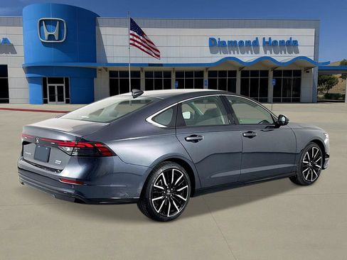 New 2026 Honda Accord Touring image 5