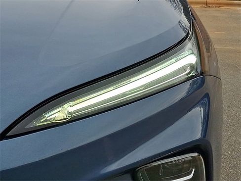 Certified 2025 Buick Enclave Preferred image 9