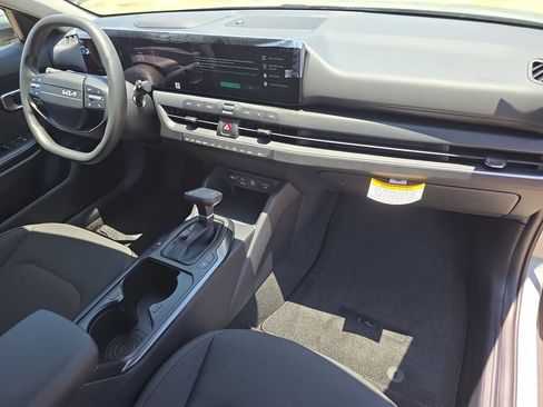 New 2026 Kia K4 FWD image 11