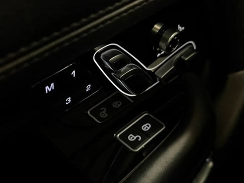 Used 2018 Land Rover Range Rover HSE AWD/4WD image 35
