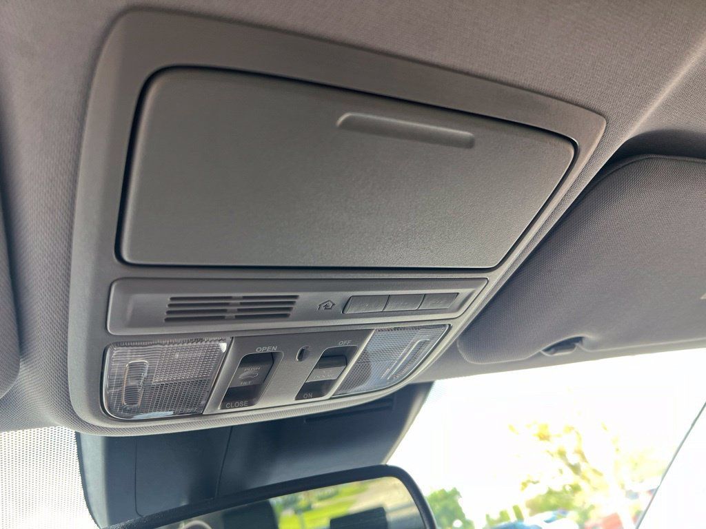 Used 2022 Honda CR-V EX-L image 33