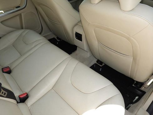 Used 2015 Volvo V60 T5 Premier w/ Convenience Package FWD image 25