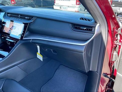 New 2026 Jeep Grand Cherokee Limited AWD/4WD image 29