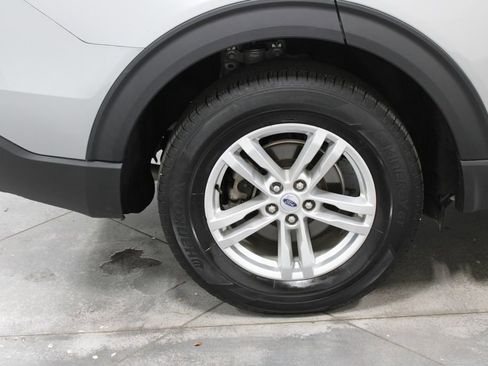 Used 2023 Ford Explorer XLT w/ Equipment Group 202A image 58