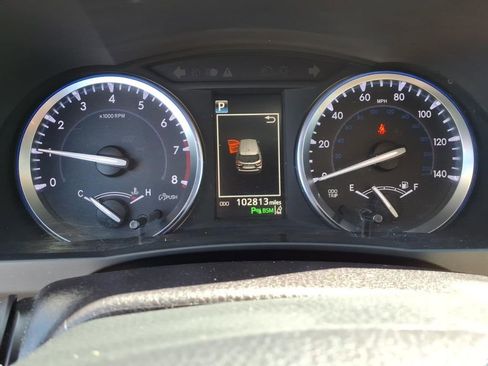 Used 2017 Toyota Highlander Limited FWD image 19