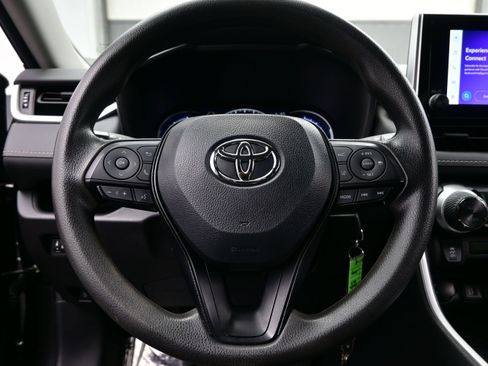 Used 2024 Toyota RAV4 LE AWD/4WD image 21