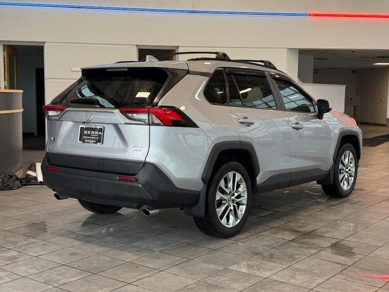 Used 2021 Toyota RAV4 XLE Premium AWD/4WD image 3