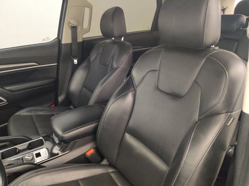 Used 2021 Kia Telluride LX FWD image 17