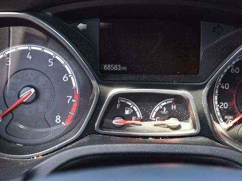 Used 2017 Ford Focus ST image 7