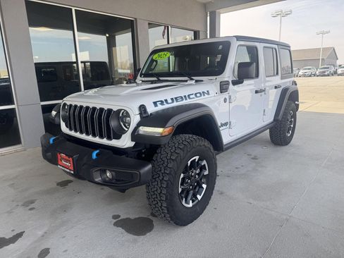 Used 2025 Jeep Wrangler Unlimited Rubicon 4xe image 4