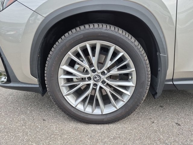 Used 2023 Lexus NX 350h AWD image 19