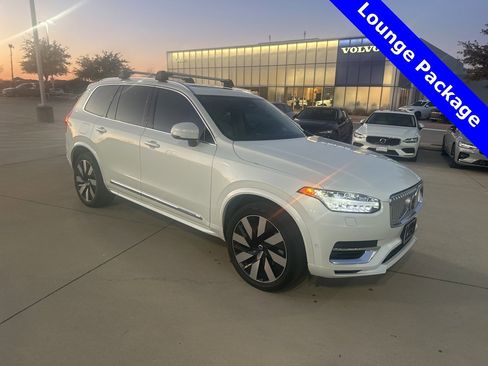 Used 2023 Volvo XC90 T8 Ultimate image 4