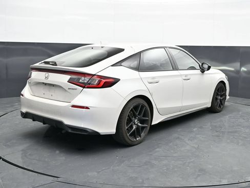 Used 2023 Honda Civic Sport image 7